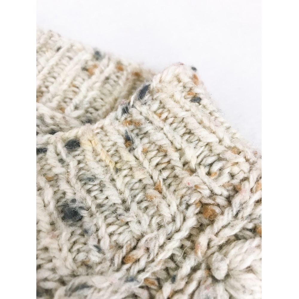 Vintage Express Hand-Knit Sweater in Taupe | Size M - Picture 11 of 11